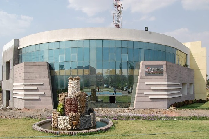 https://cache.careers360.mobi/media/colleges/social-media/media-gallery/5389/2020/9/28/Campus View of CH Institute of Management and Commerce Indore_Campus-View.jpg